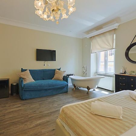 Art House Suites56 Via Del Babuino 56 Roma Exterior foto