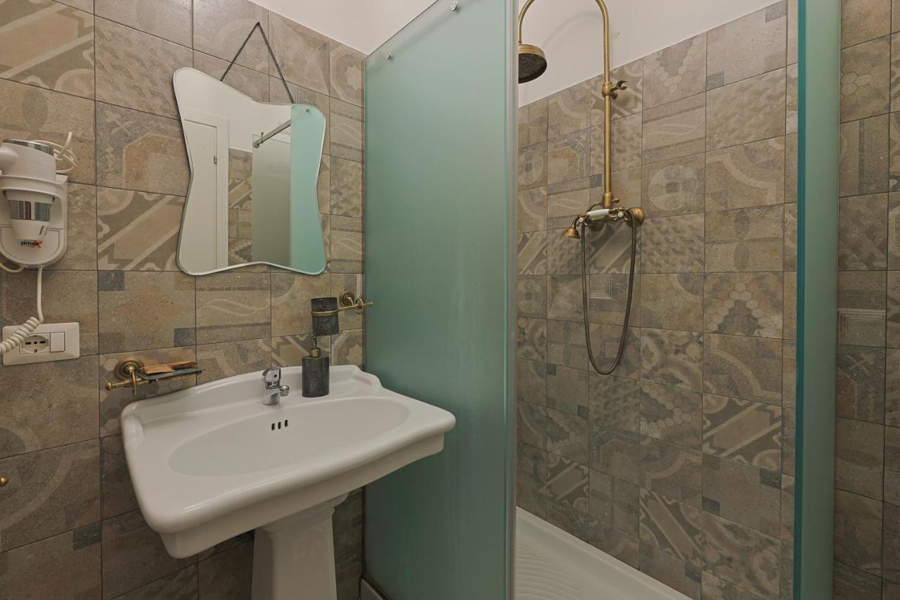 Art House Suites56 Via Del Babuino 56 Roma Exterior foto